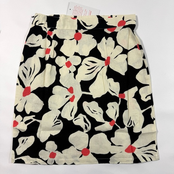 MODCLOTH My How Marvelous Floral Mini Skirt - Picture 3 of 7